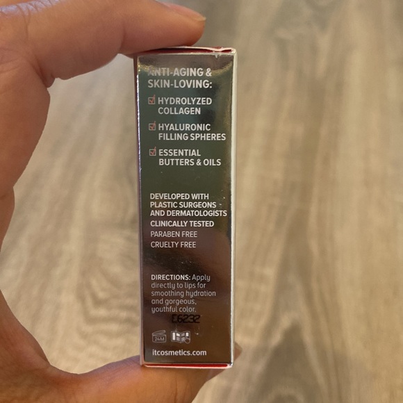 NWT IT Cosmetics blurred lines lipstick - Picture 2 of 3